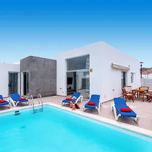 With Sea View And Private Swimming Pool Villa Playa Blanca (Lanzarote)